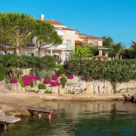 Gorgeous In With Swimming Pool Malinska