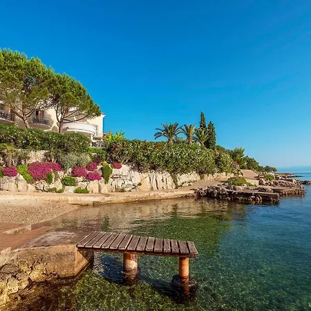 Apartment Gorgeous In With Swimming Pool Malinska