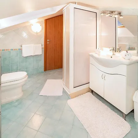 Gorgeous In With Swimming Pool Apartment